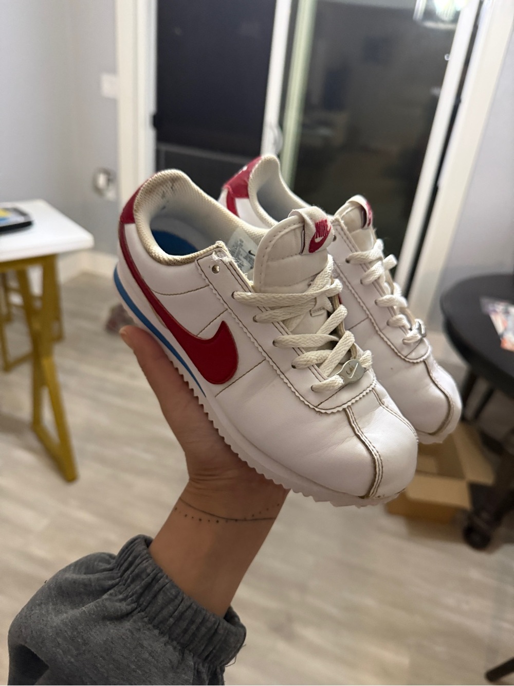 Nike Cortez Basic SL GS | Boys Size 1.5Y “Forrest Gump” style 904764-103